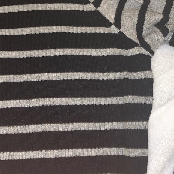 Grey and black stripe light sweater - Picture 2 of 3